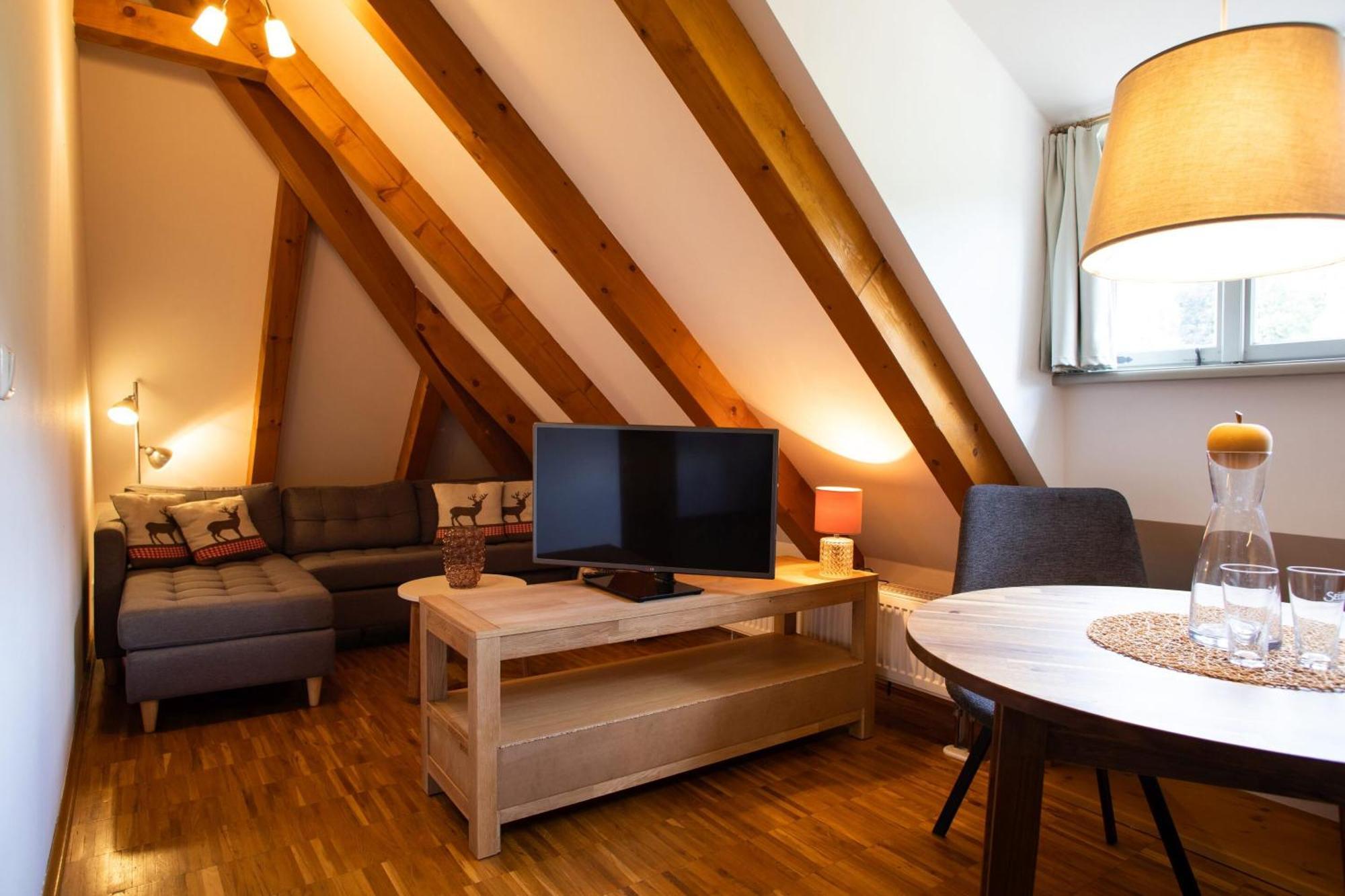 Вилла Weingut Haus Steinbach Радебойль Номер фото