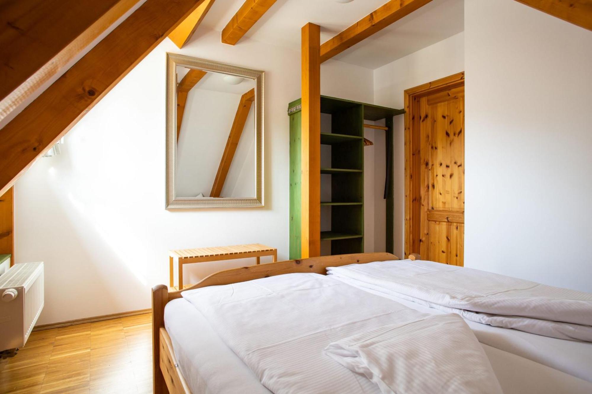 Вилла Weingut Haus Steinbach Радебойль Номер фото