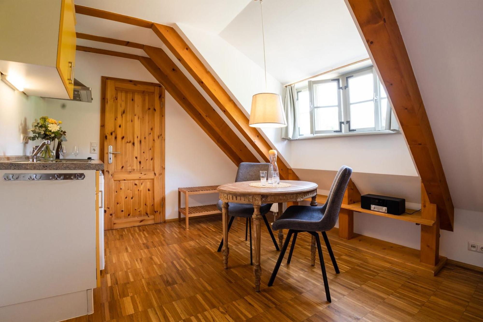 Вилла Weingut Haus Steinbach Радебойль Номер фото